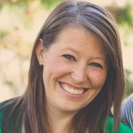 headshot of becca norris